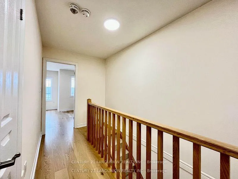 Photo 14 of 56 Bloom Crescent, Hamilton, Hannon — HOMEH