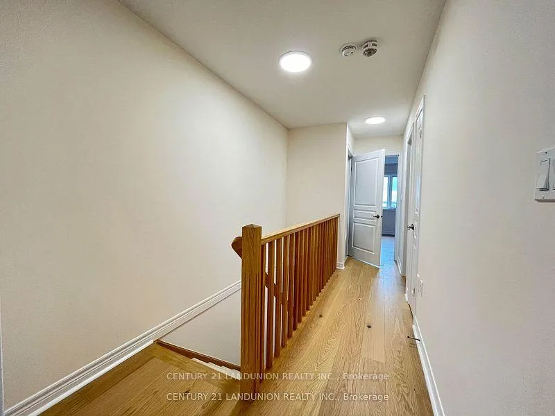 Photo 15 of 56 Bloom Crescent, Hamilton, Hannon — HOMEH