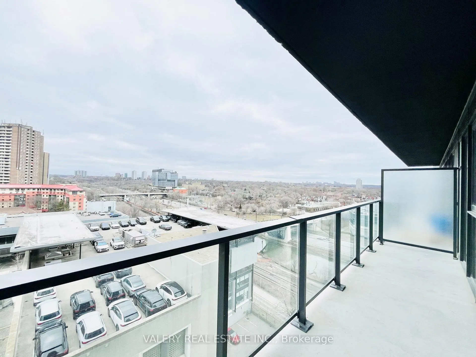 Photo 3 of 5 Defries Street, Toronto, Regent Park — HOMEH