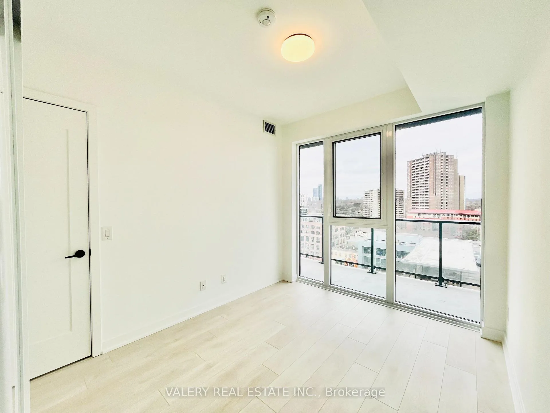 Photo 5 of 5 Defries Street, Toronto, Regent Park — HOMEH