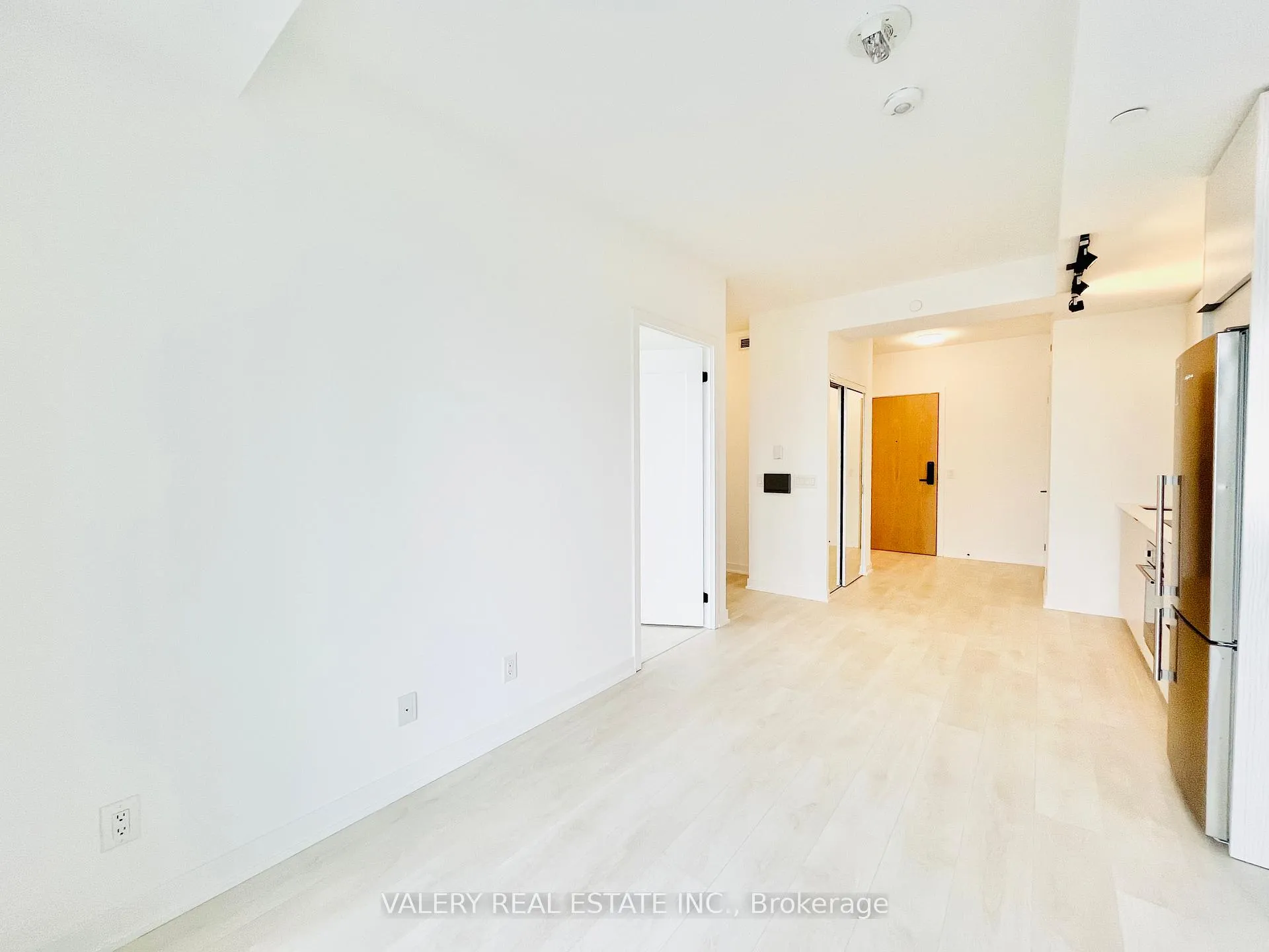 Photo 16 of 5 Defries Street, Toronto, Regent Park — HOMEH