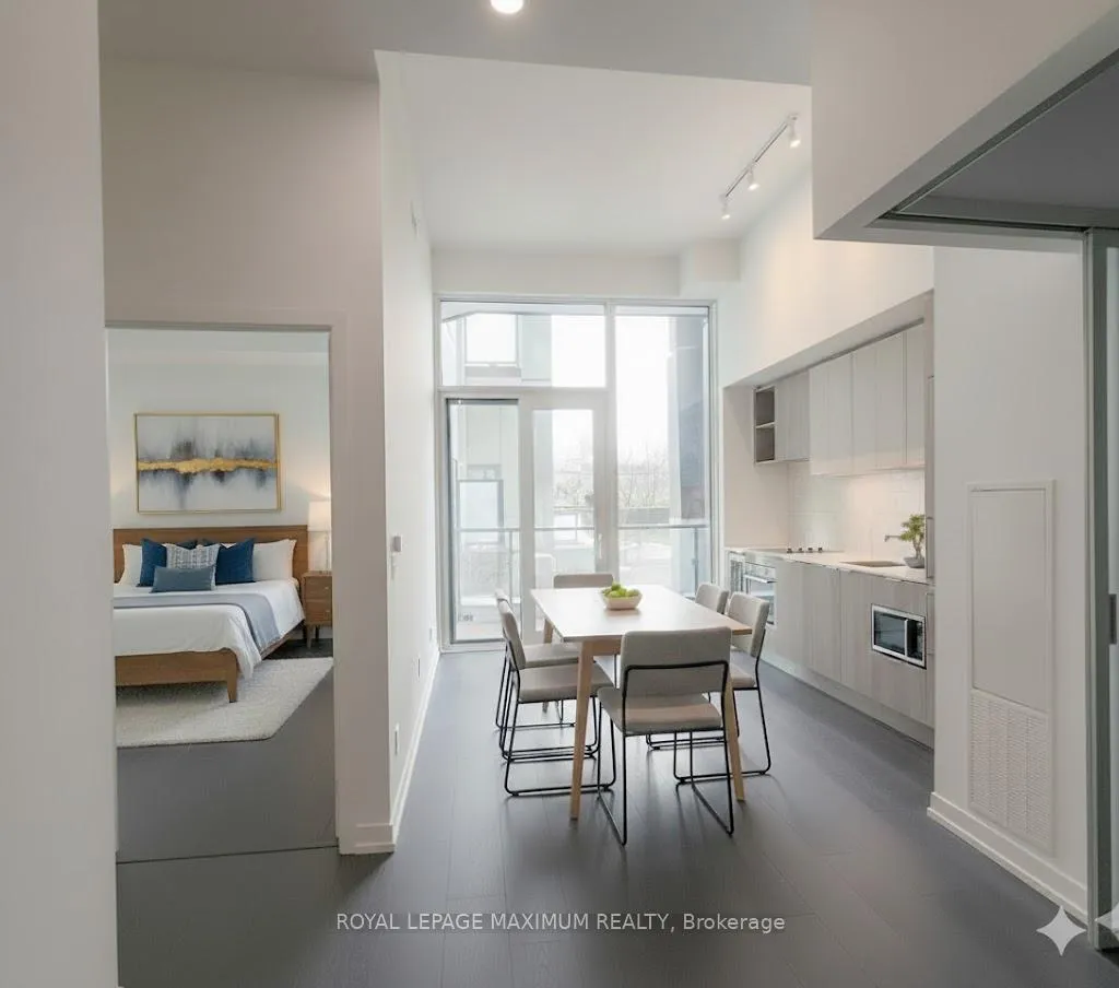Photo 8 of Unit 201, 2020 Bathurst Street, Toronto, Humewood-Cedarvale — HOMEH