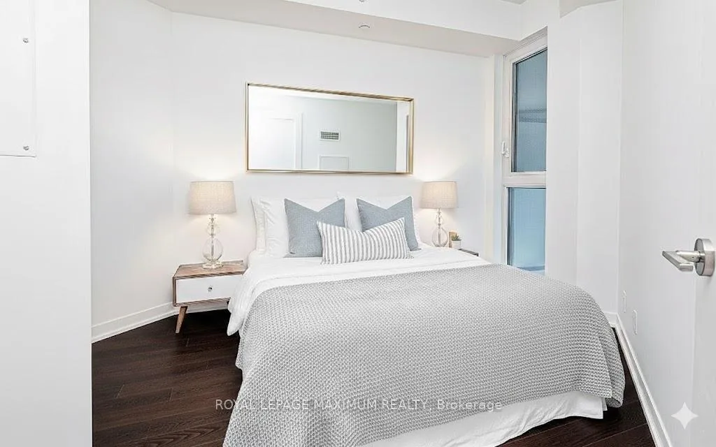 Photo 10 of Unit 201, 2020 Bathurst Street, Toronto, Humewood-Cedarvale — HOMEH