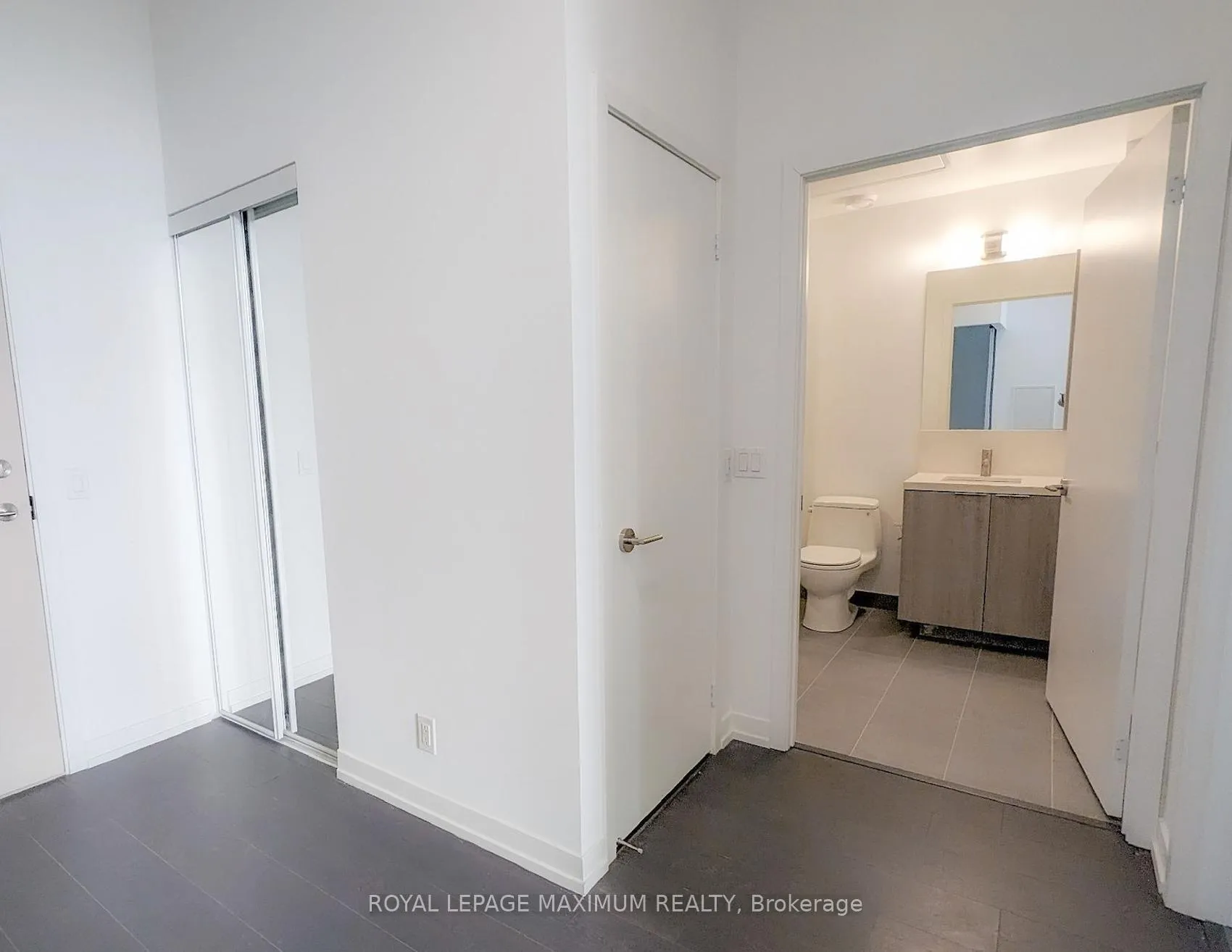 Photo 13 of Unit 201, 2020 Bathurst Street, Toronto, Humewood-Cedarvale — HOMEH