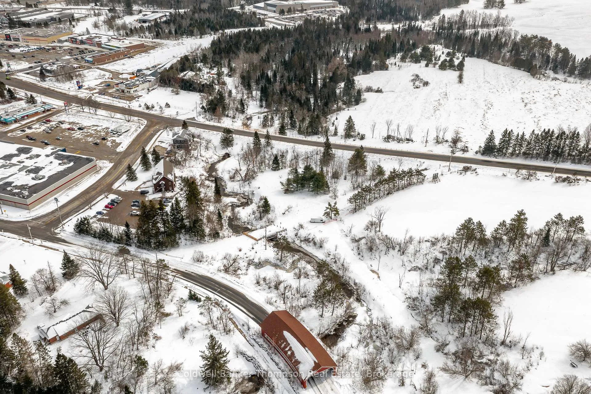 Photo 4 of 100 Balls Drive, Bracebridge, Monck (Bracebridge) — HOMEH