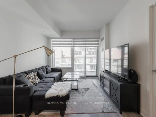 Photo 11 of Unit 711, 195 Redpath Avenue, Toronto, Mount Pleasant West — HOMEH