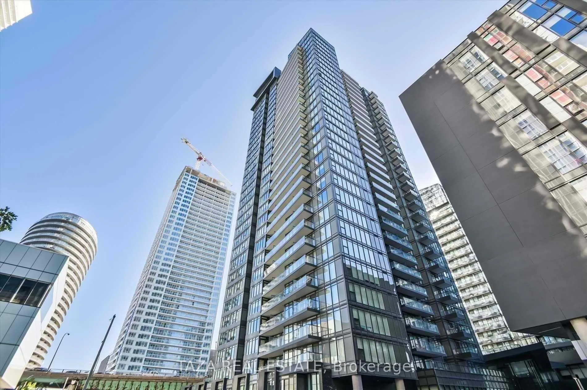 Front of Unit 301, 70 Queens Wharf Road
