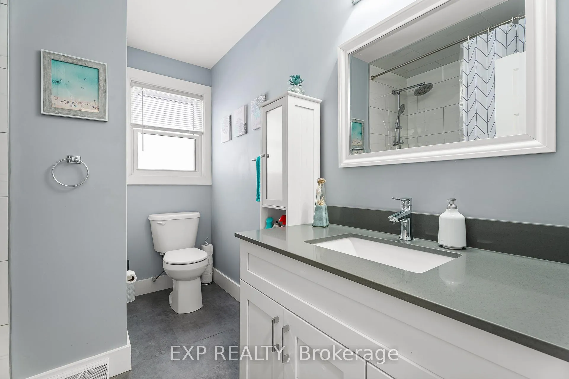 Photo 8 of 8857 Banting Avenue, Niagara Falls, Chippawa — HOMEH