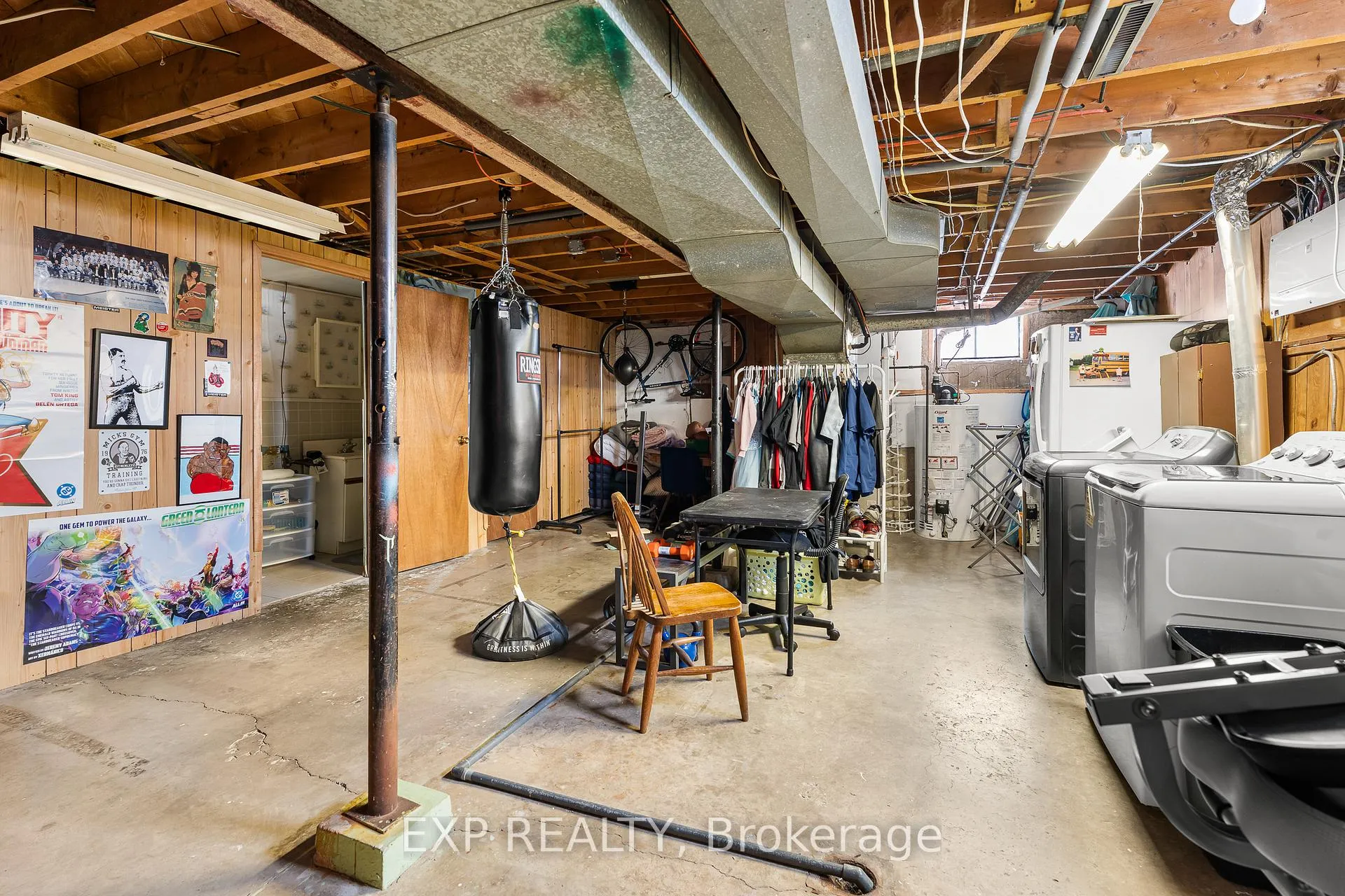 Photo 13 of 8857 Banting Avenue, Niagara Falls, Chippawa — HOMEH