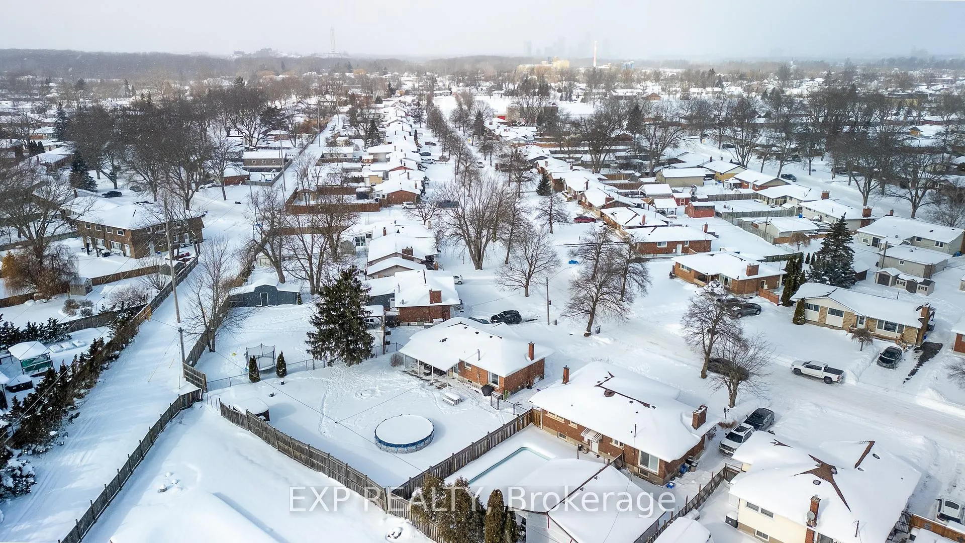 Photo 16 of 8857 Banting Avenue, Niagara Falls, Chippawa — HOMEH