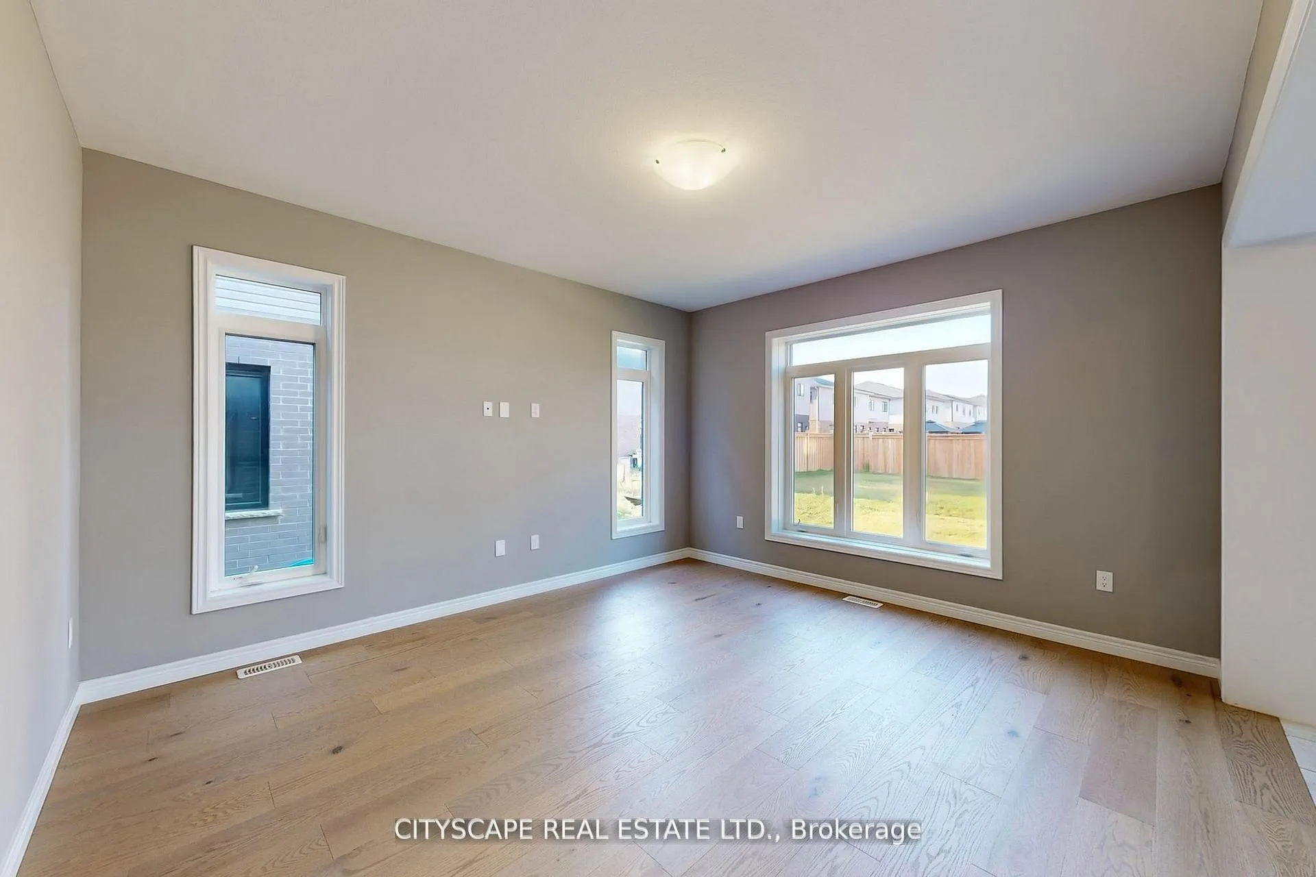 Photo 5 of 100 Tartan Avenue, Kitchener — HOMEH