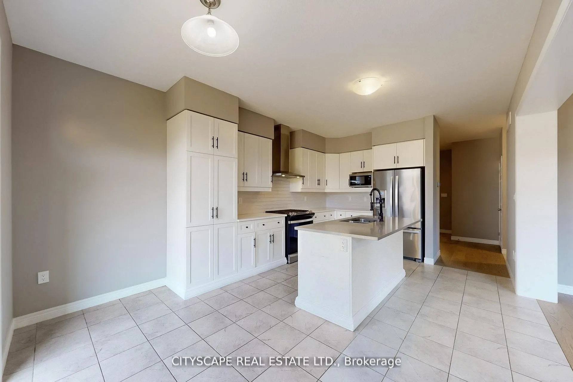 Photo 10 of 100 Tartan Avenue, Kitchener — HOMEH