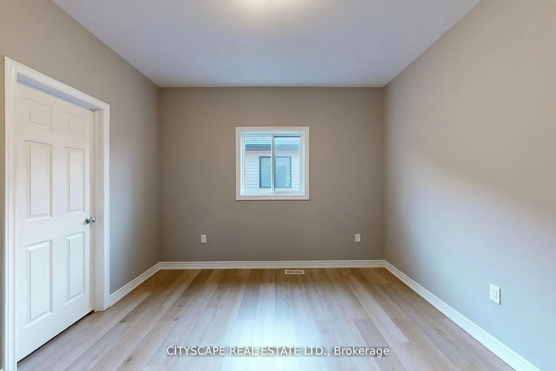 Photo 35 of 100 Tartan Avenue, Kitchener — HOMEH