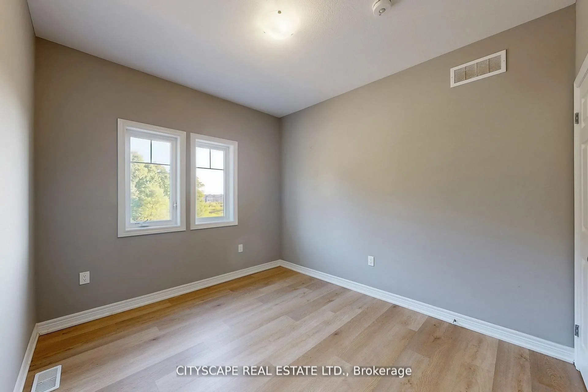 Photo 37 of 100 Tartan Avenue, Kitchener — HOMEH
