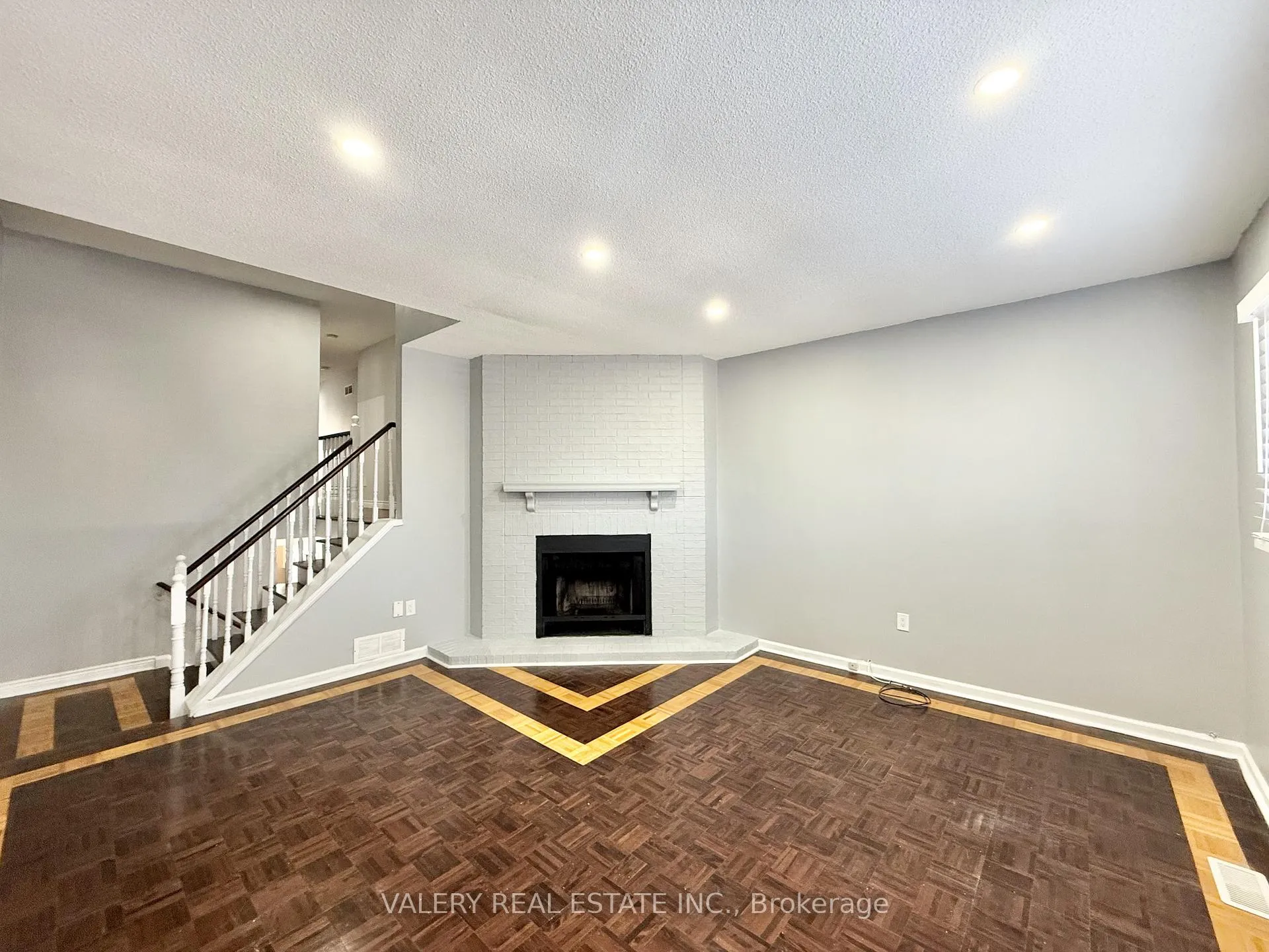 Photo 5 of Unit 1, 94 Reed Drive, Ajax, Central — HOMEH