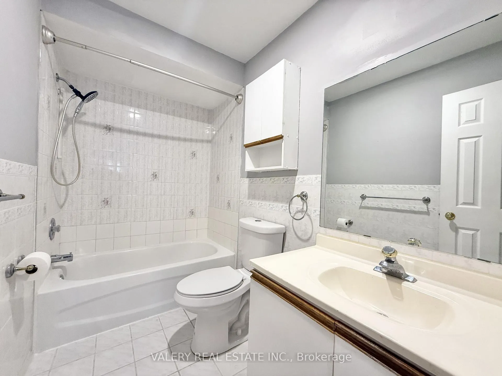 Photo 10 of Unit 1, 94 Reed Drive, Ajax, Central — HOMEH