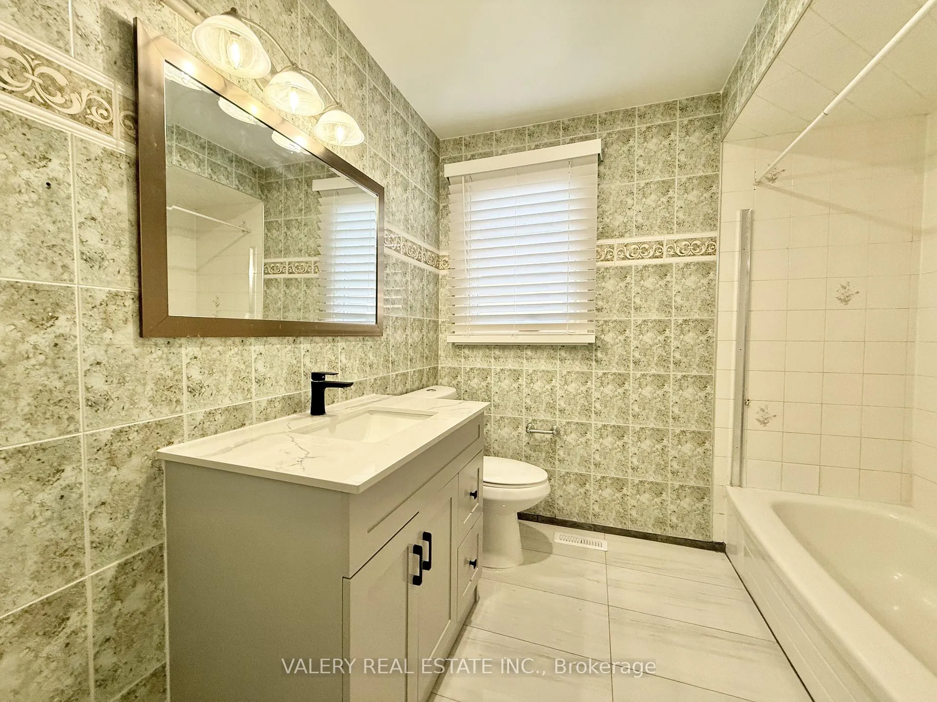 Photo 12 of Unit 1, 94 Reed Drive, Ajax, Central — HOMEH