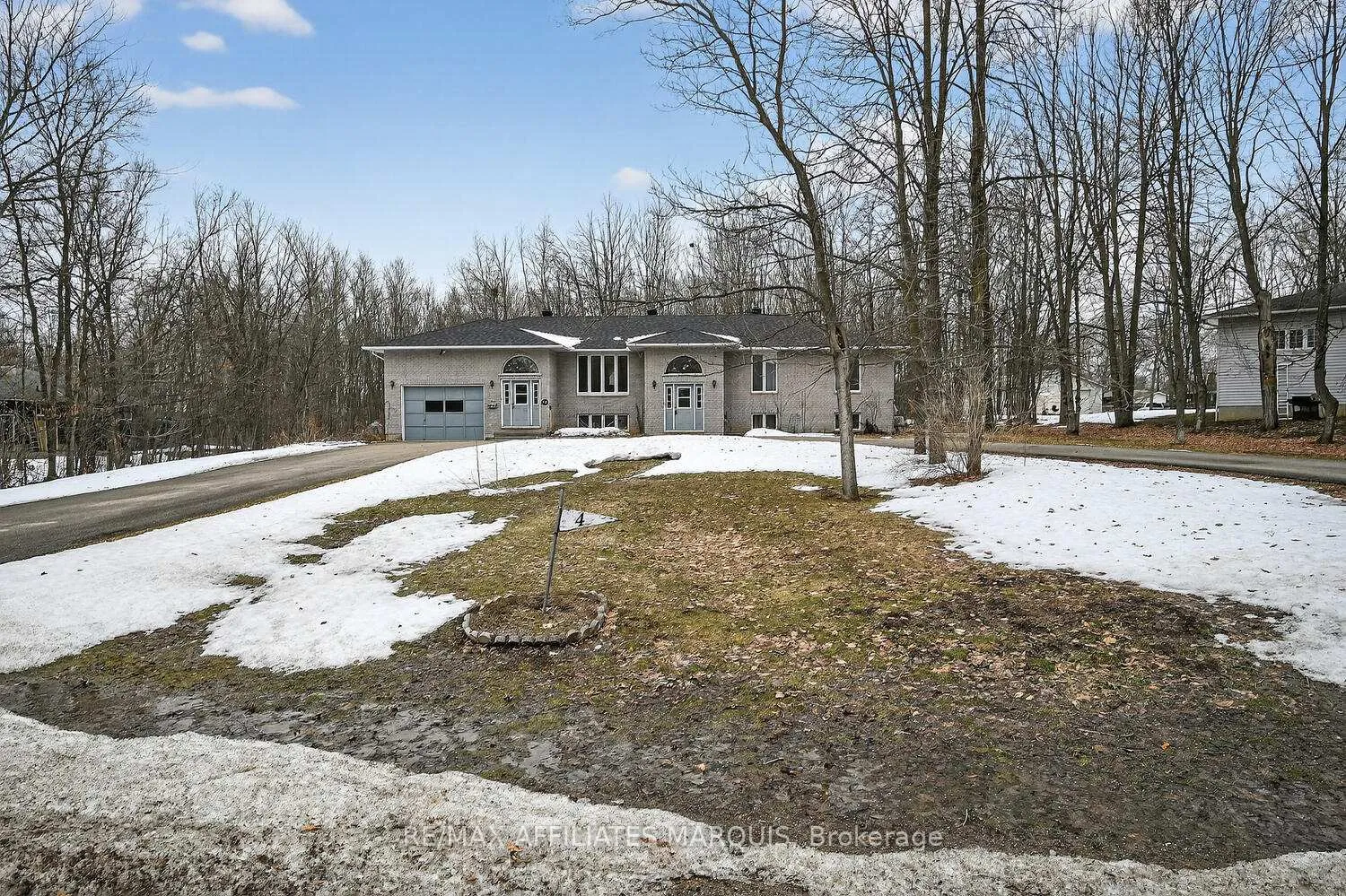 Photo 2 of 4 South Point Drive, Rideau Lakes, Rideau Lakes (South Elmsley) Twp — HOMEH