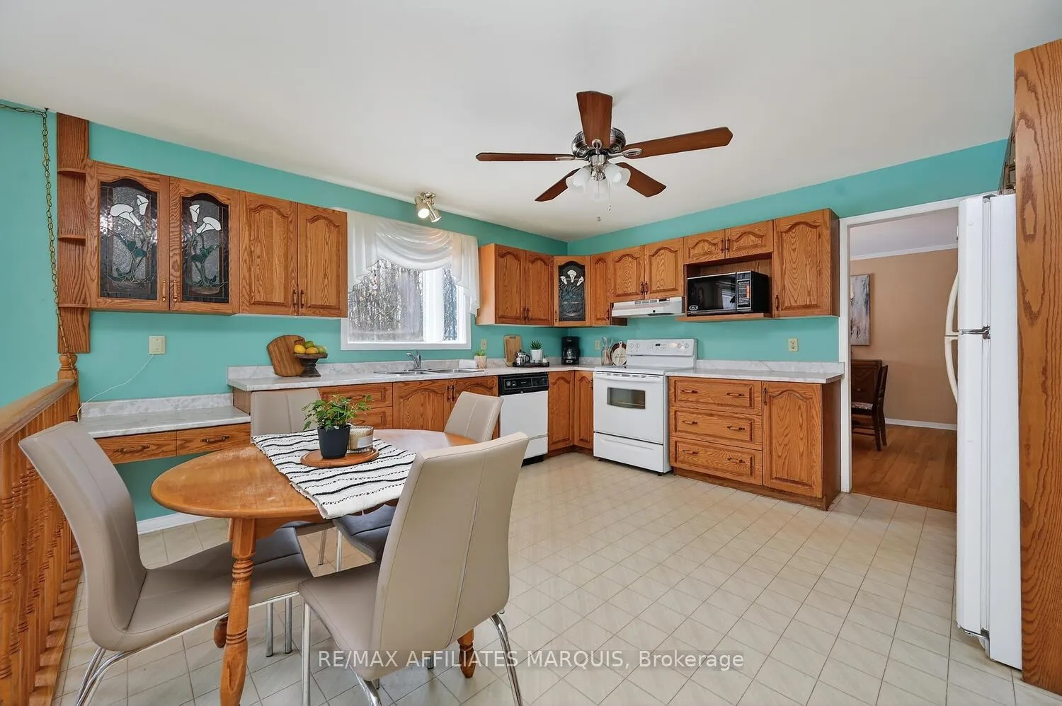 Photo 10 of 4 South Point Drive, Rideau Lakes, Rideau Lakes (South Elmsley) Twp — HOMEH