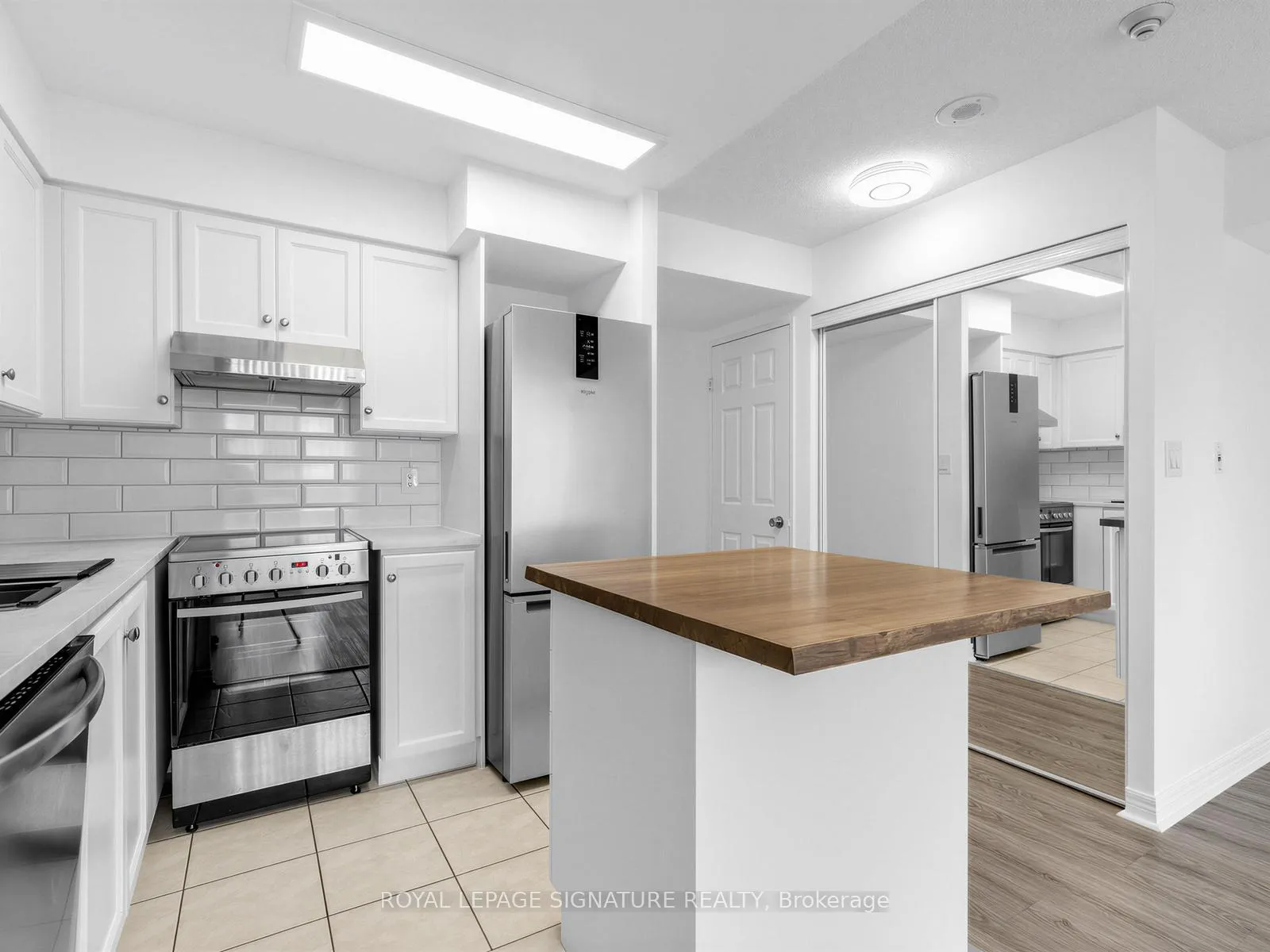 Photo 5 of Unit 1801, 43 Eglinton Avenue E, Toronto, Mount Pleasant West — HOMEH