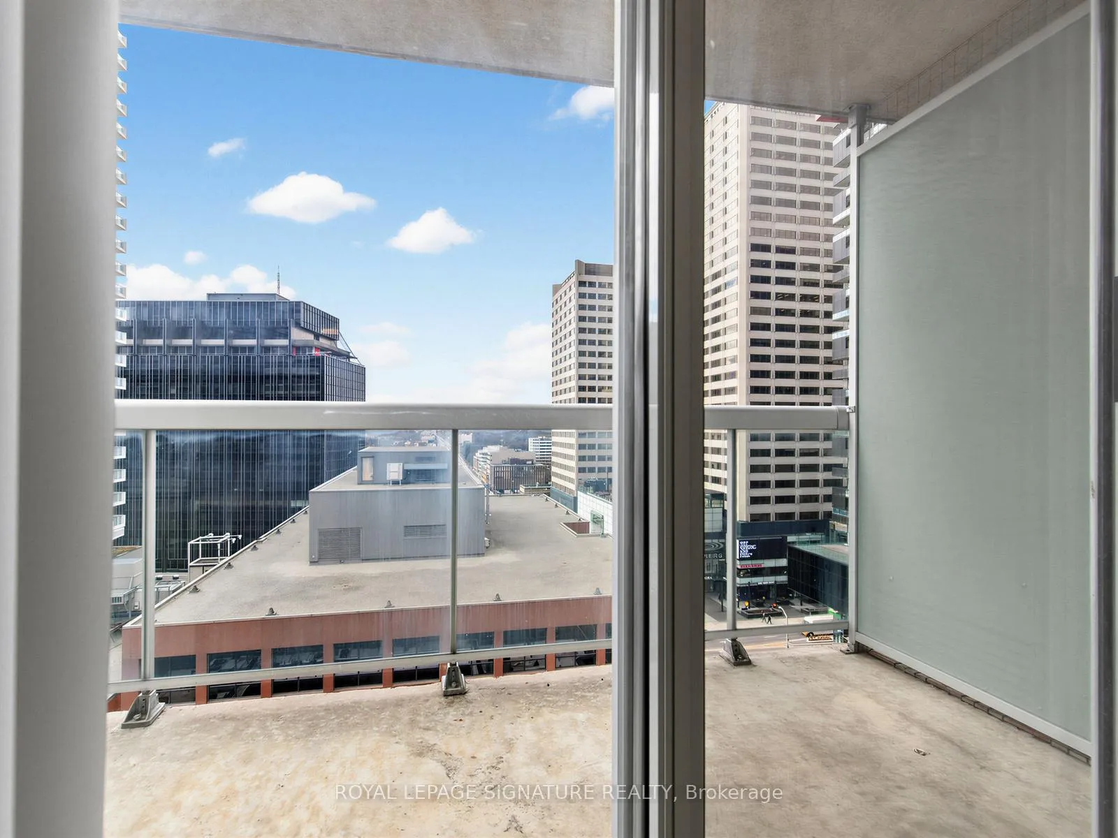 Photo 17 of Unit 1801, 43 Eglinton Avenue E, Toronto, Mount Pleasant West — HOMEH