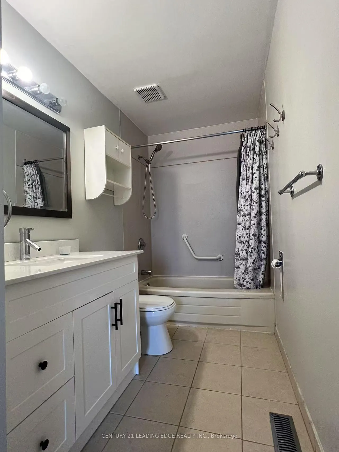 Photo 11 of 516 Alder Court, Pickering, Amberlea — HOMEH