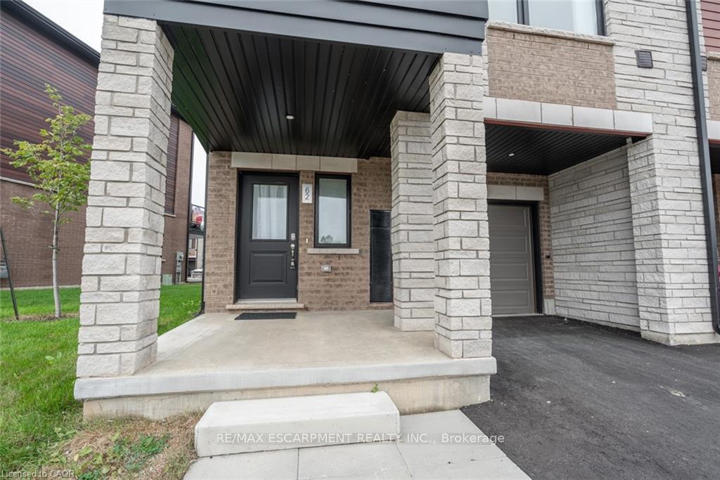 Photo 2 of Unit 62, 590 North Service Road, Hamilton, Lakeshore — HOMEH