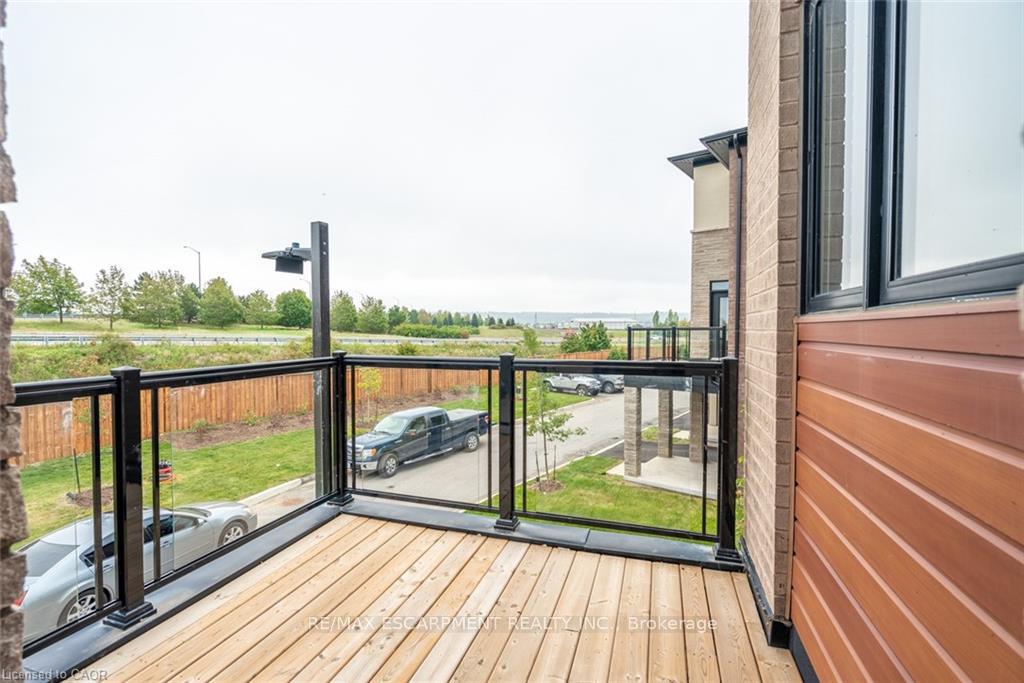 Photo 13 of Unit 62, 590 North Service Road, Hamilton, Lakeshore — HOMEH