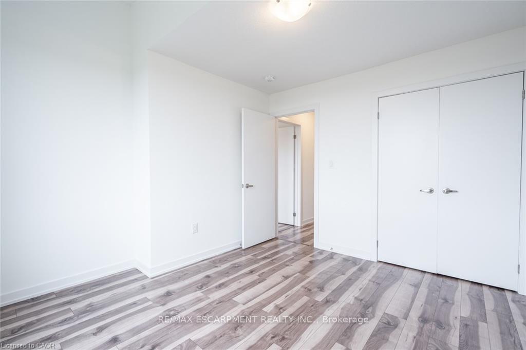 Photo 18 of Unit 62, 590 North Service Road, Hamilton, Lakeshore — HOMEH