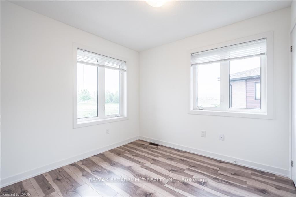 Photo 19 of Unit 62, 590 North Service Road, Hamilton, Lakeshore — HOMEH