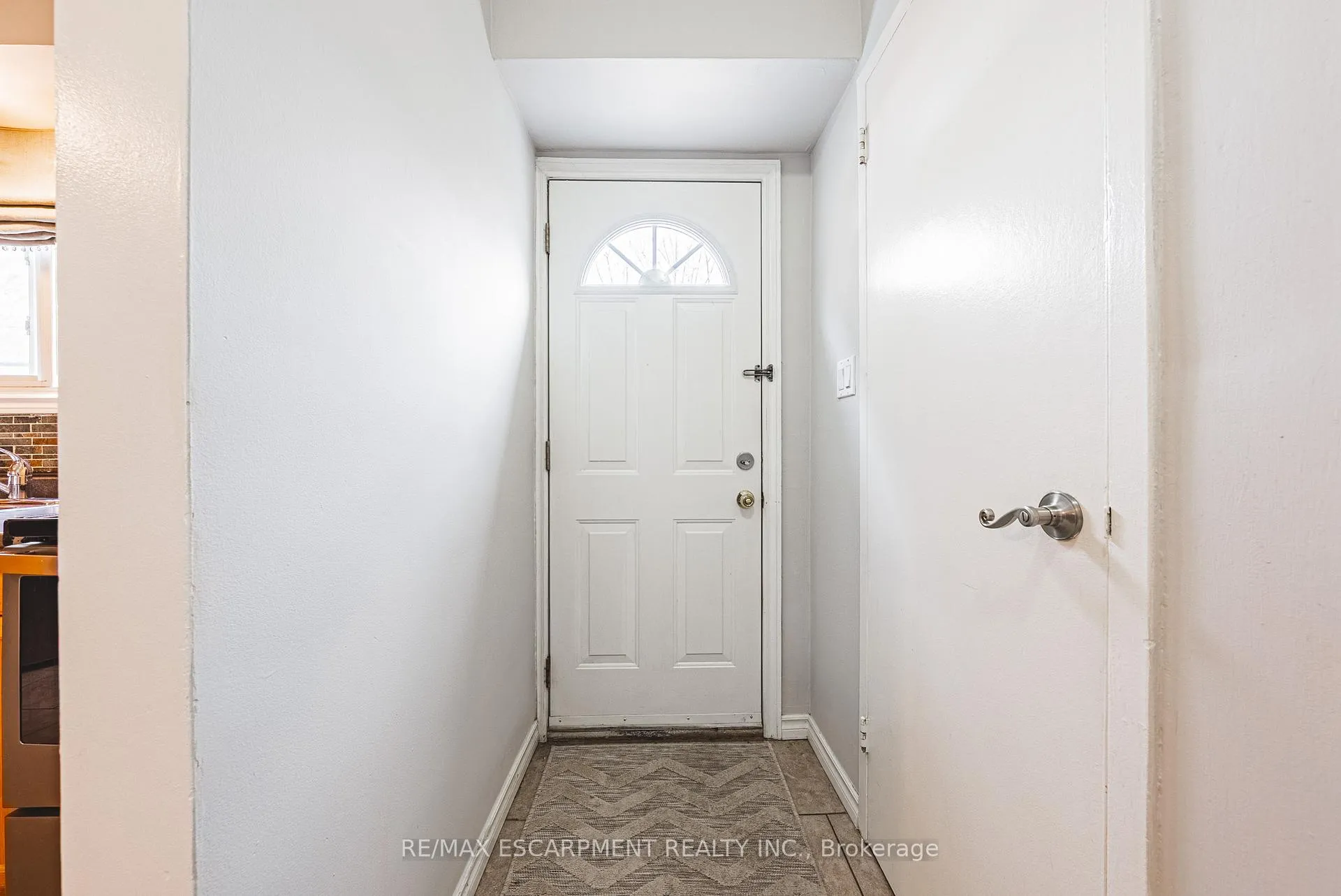 Photo 11 of 38 Glenburn Court, Hamilton, Riverdale — HOMEH