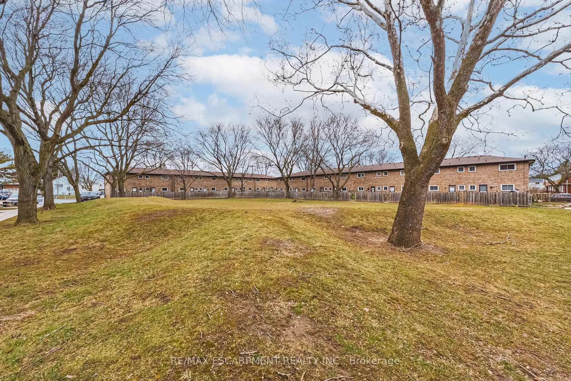Photo 24 of 38 Glenburn Court, Hamilton, Riverdale — HOMEH