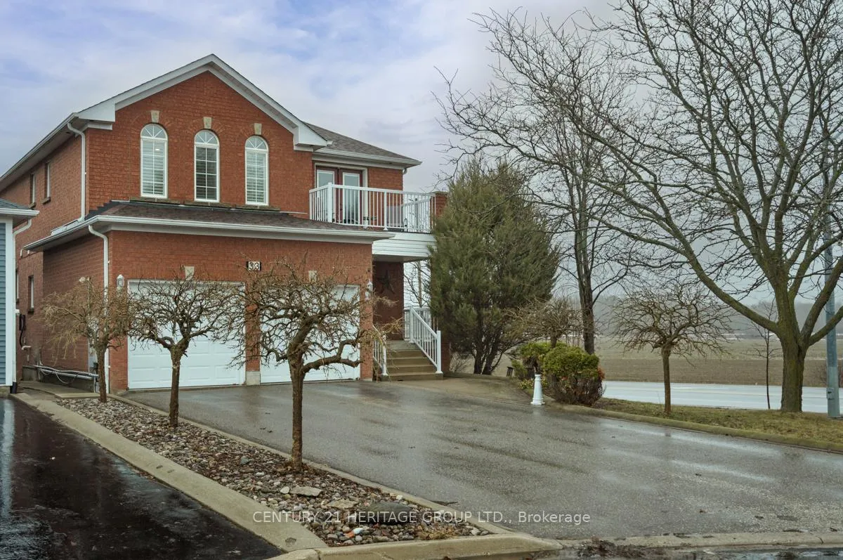 Photo 3 of 33 Silverstone Crescent, Georgina, Keswick South — HOMEH