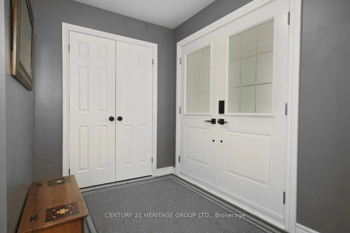 Photo 5 of 33 Silverstone Crescent, Georgina, Keswick South — HOMEH