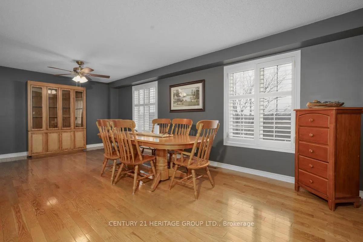 Photo 7 of 33 Silverstone Crescent, Georgina, Keswick South — HOMEH