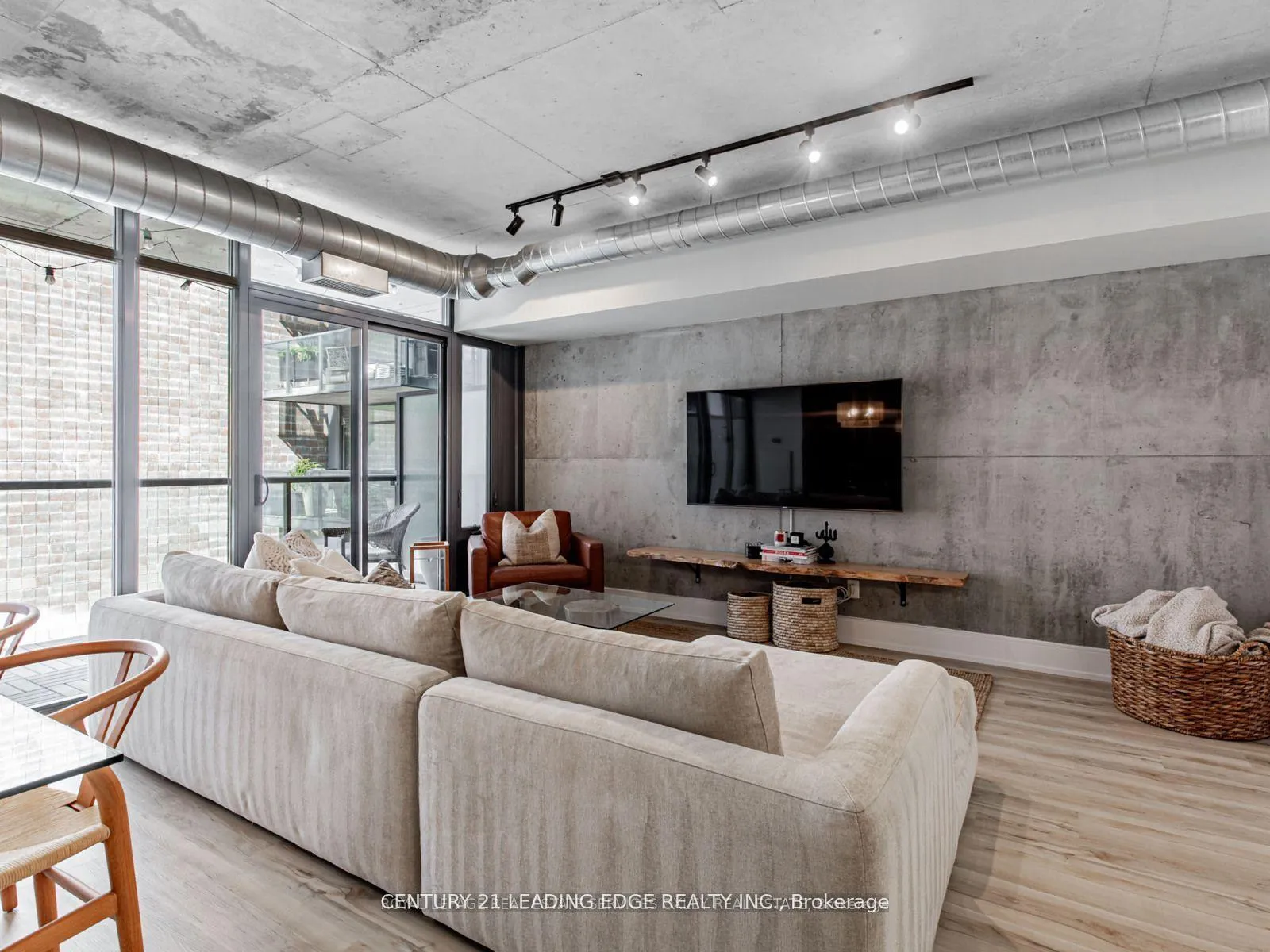 Photo 6 of Unit 515, 138 Princess Street, Toronto, Moss Park — HOMEH