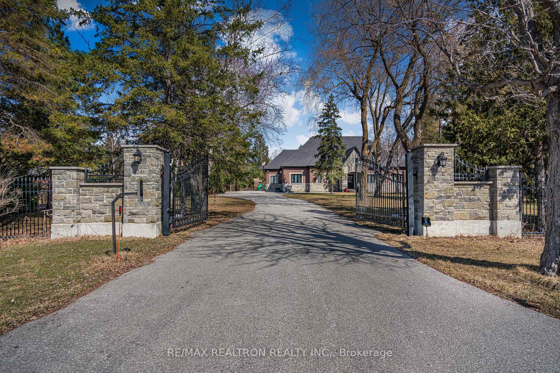 Photo 9 of 1246 15th Side Road, King, Rural King — HOMEH