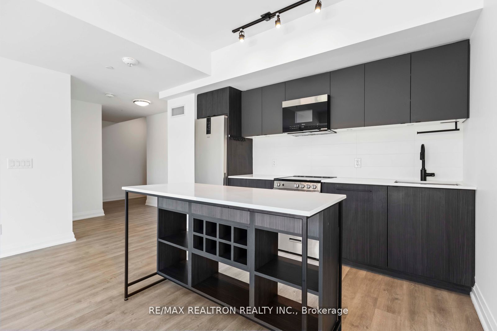 Photo 5 of Unit 316, 2369 Danforth Avenue S, Toronto, East End-Danforth — HOMEH