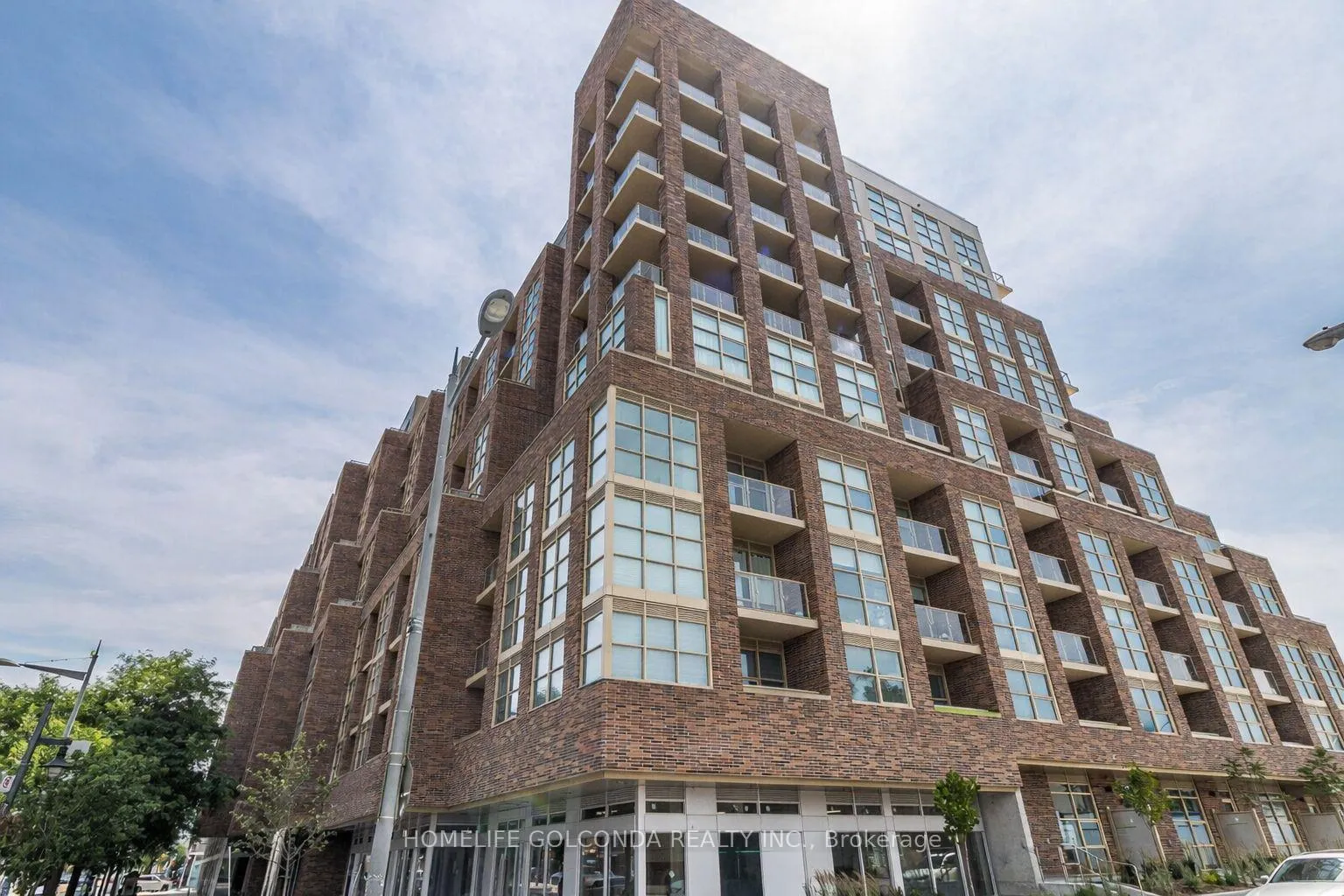 Front of Unit 107, 117 Ford Street S
