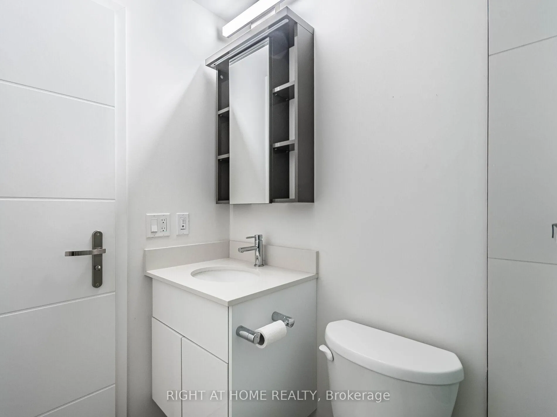 Photo 12 of Unit 1409, 60 Frederick Street, Kitchener — HOMEH