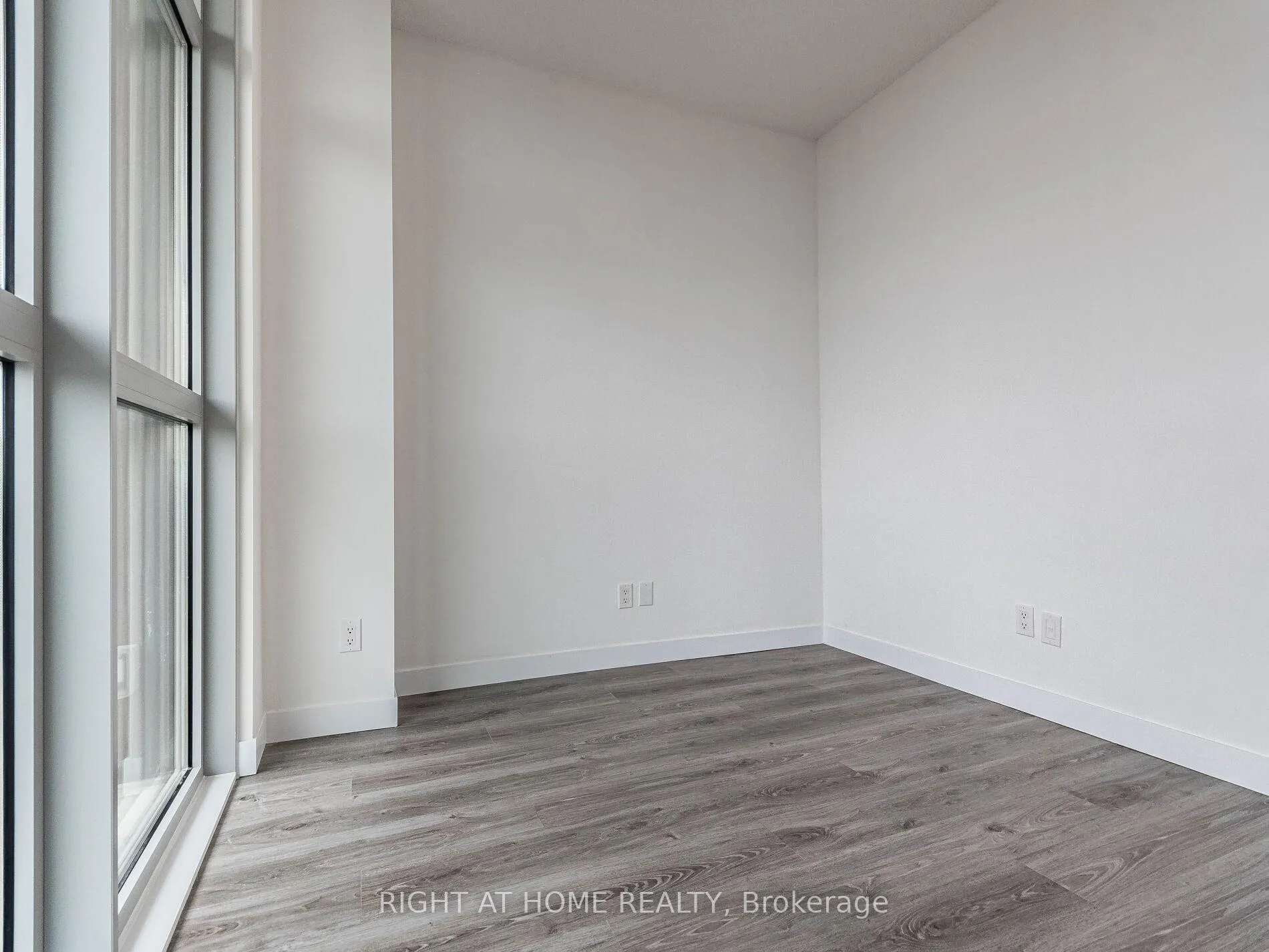 Photo 25 of Unit 1409, 60 Frederick Street, Kitchener — HOMEH