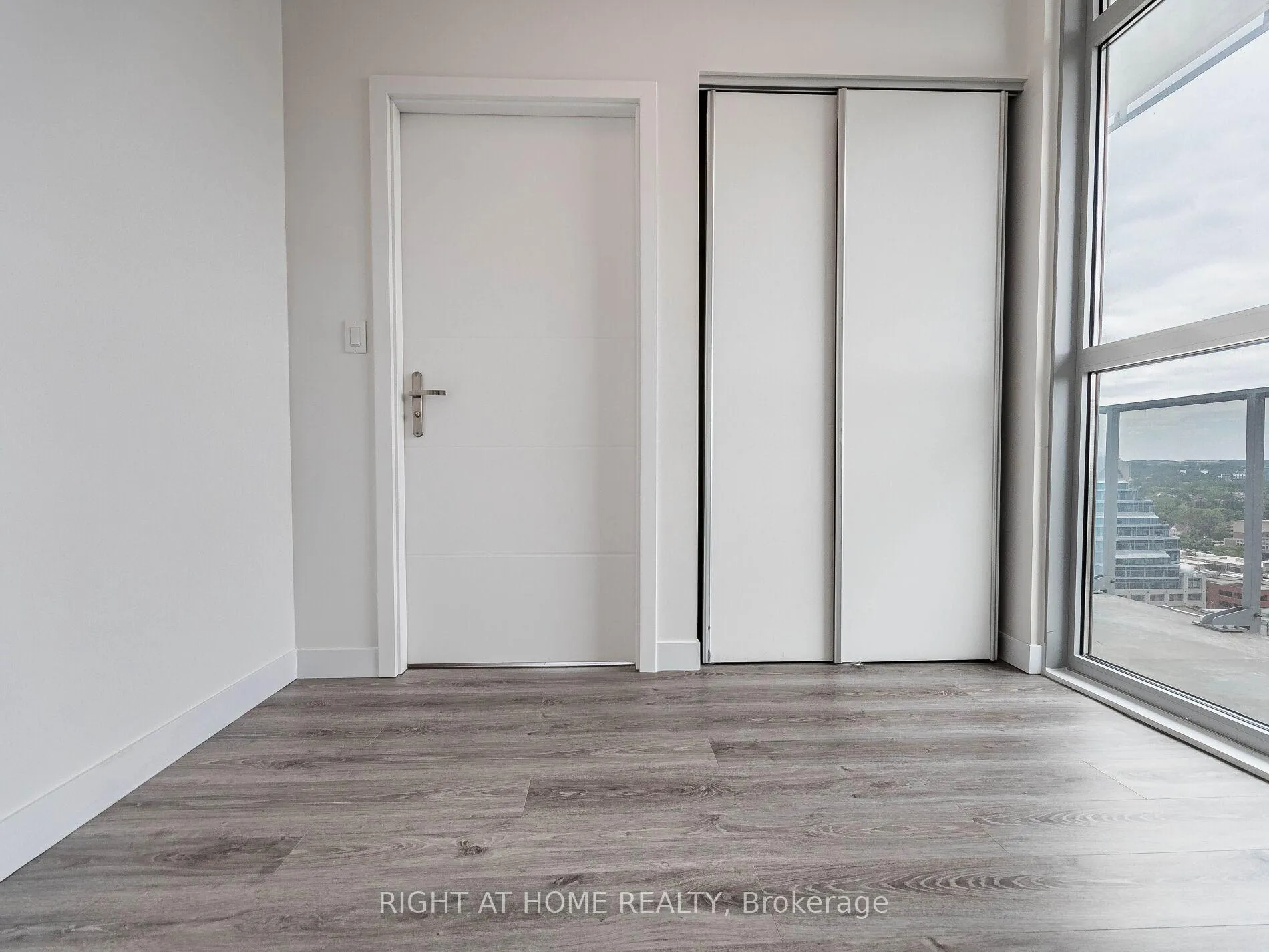 Photo 28 of Unit 1409, 60 Frederick Street, Kitchener — HOMEH