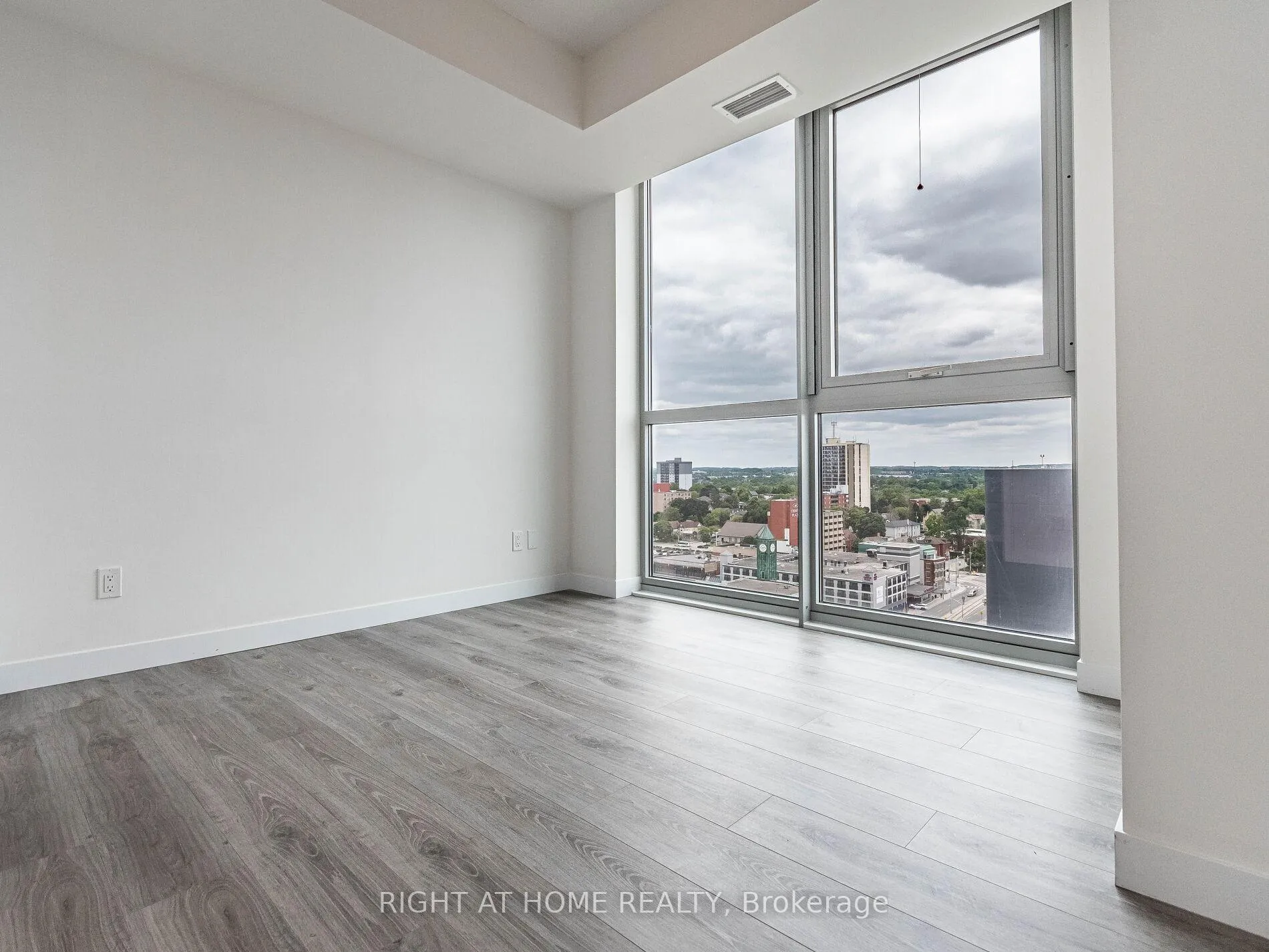 Photo 30 of Unit 1409, 60 Frederick Street, Kitchener — HOMEH