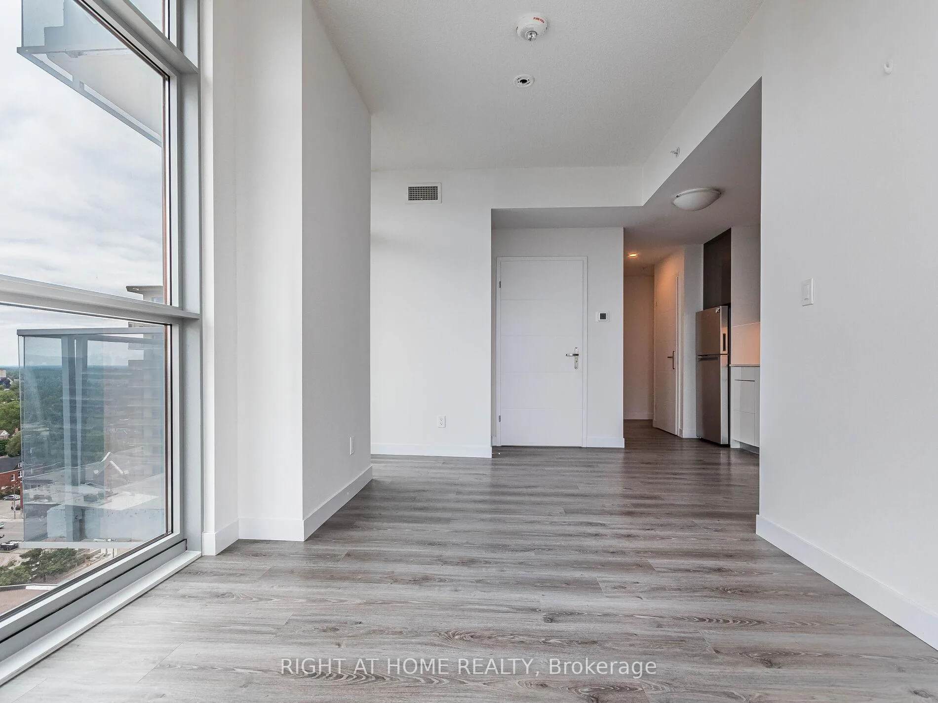 Photo 31 of Unit 1409, 60 Frederick Street, Kitchener — HOMEH