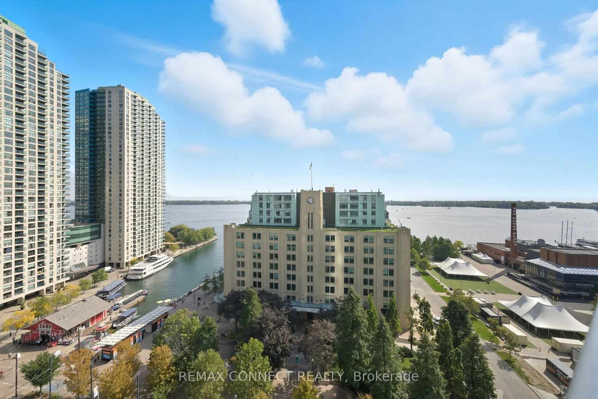 Photo 3 of Unit 1504, 208 Queens Quay W, Toronto, Waterfront Communities — HOMEH