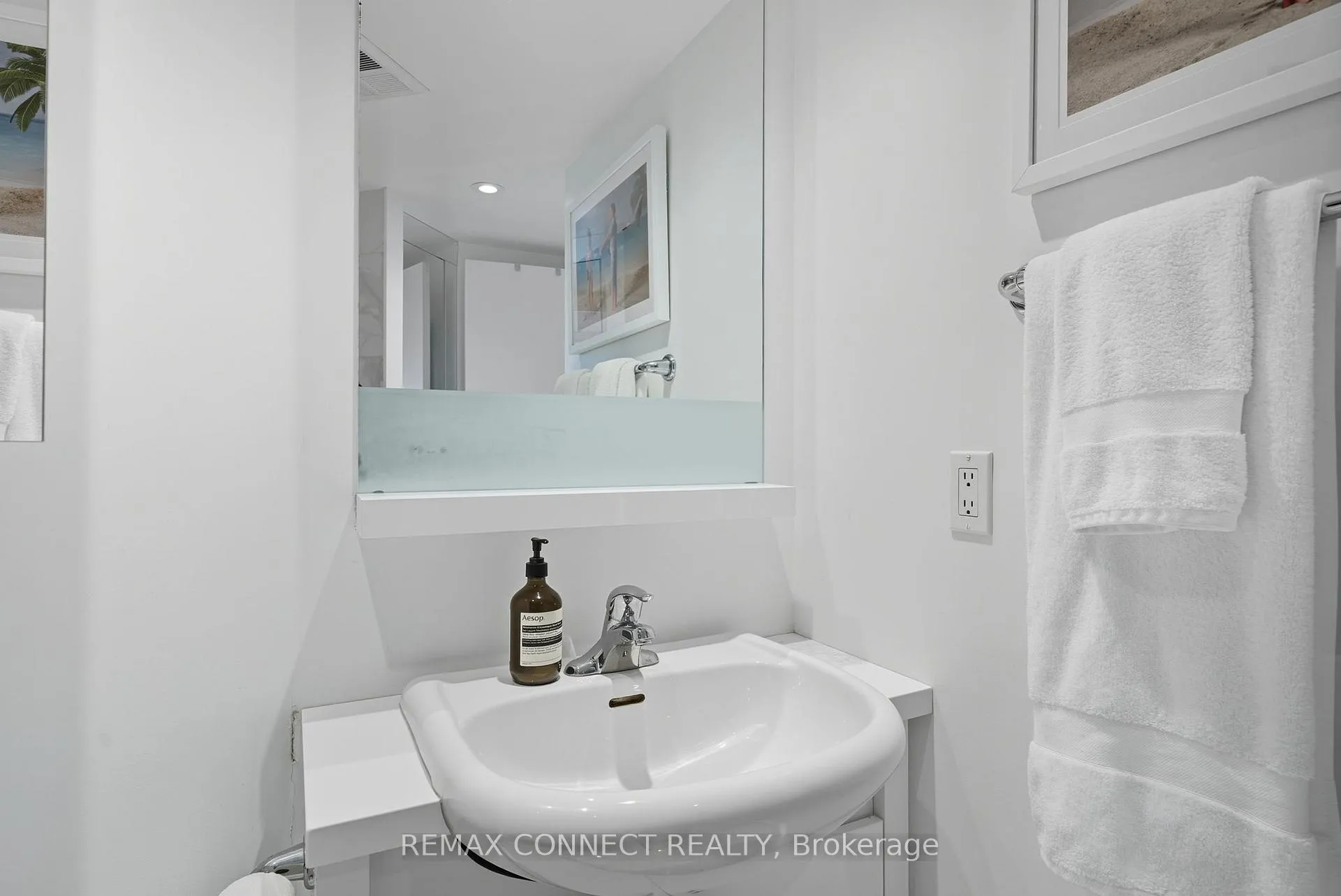 Photo 18 of Unit 1504, 208 Queens Quay W, Toronto, Waterfront Communities — HOMEH