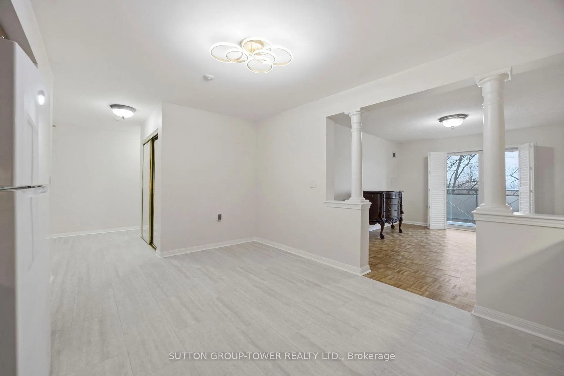 Photo 12 of Unit 408, 2500 Rutherford Road N, Vaughan, Maple — HOMEH