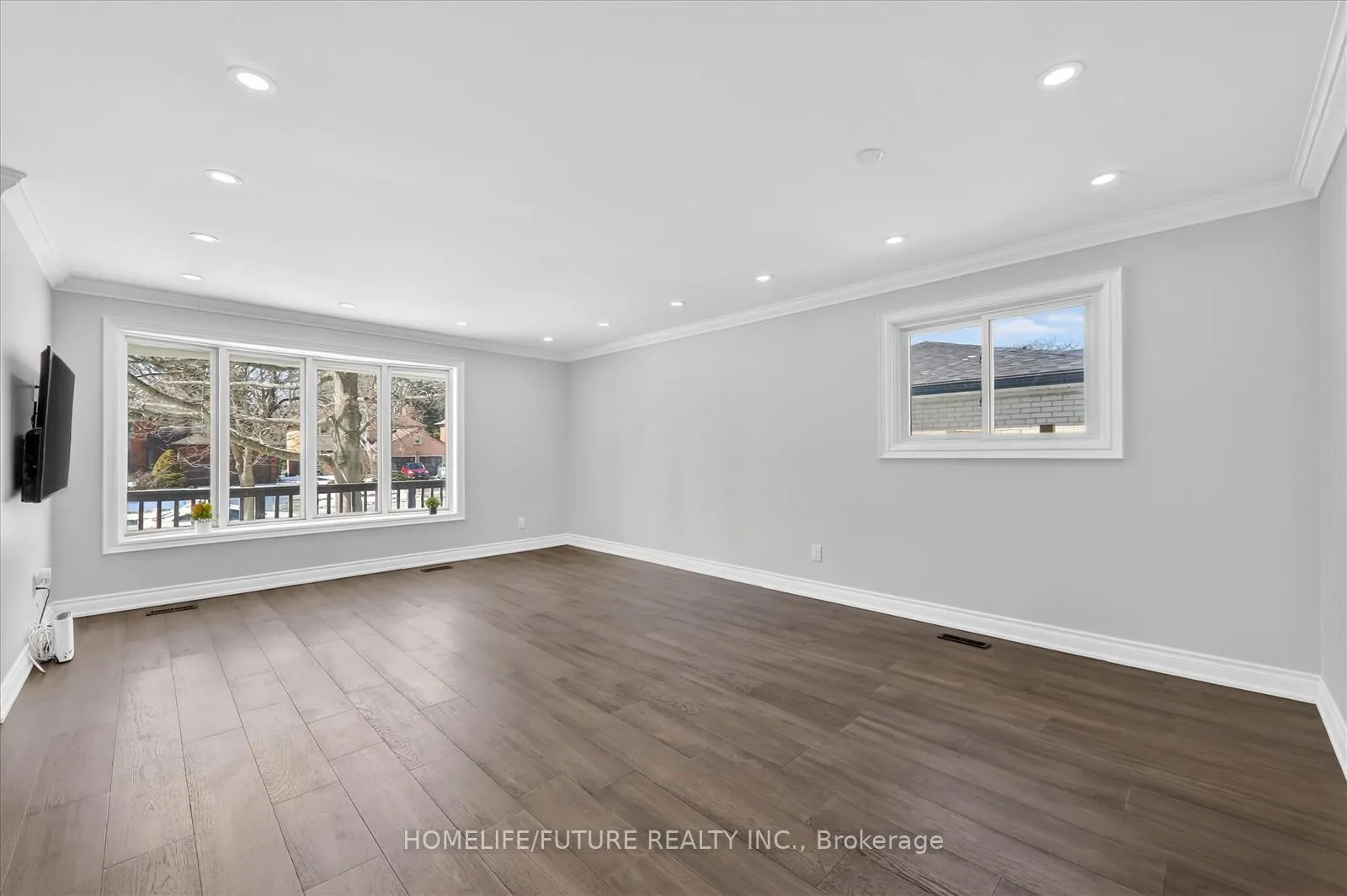 Photo 8 of 153 Centennial Road, Scarborough, Centennial Scarborough — HOMEH