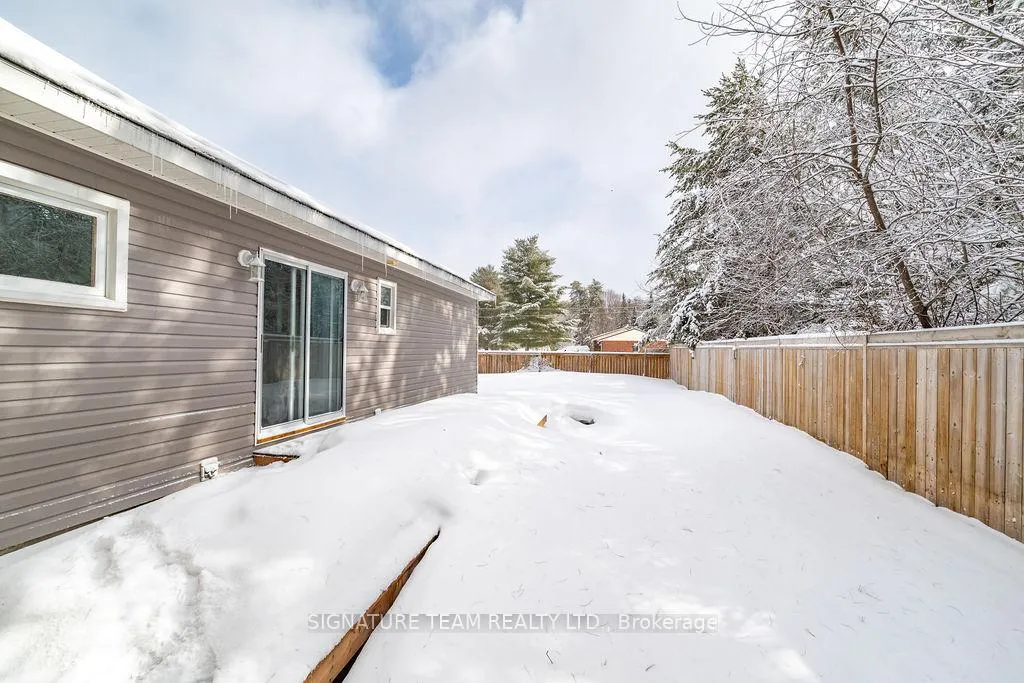 Photo 5 of 607 Airport Road, Petawawa — HOMEH