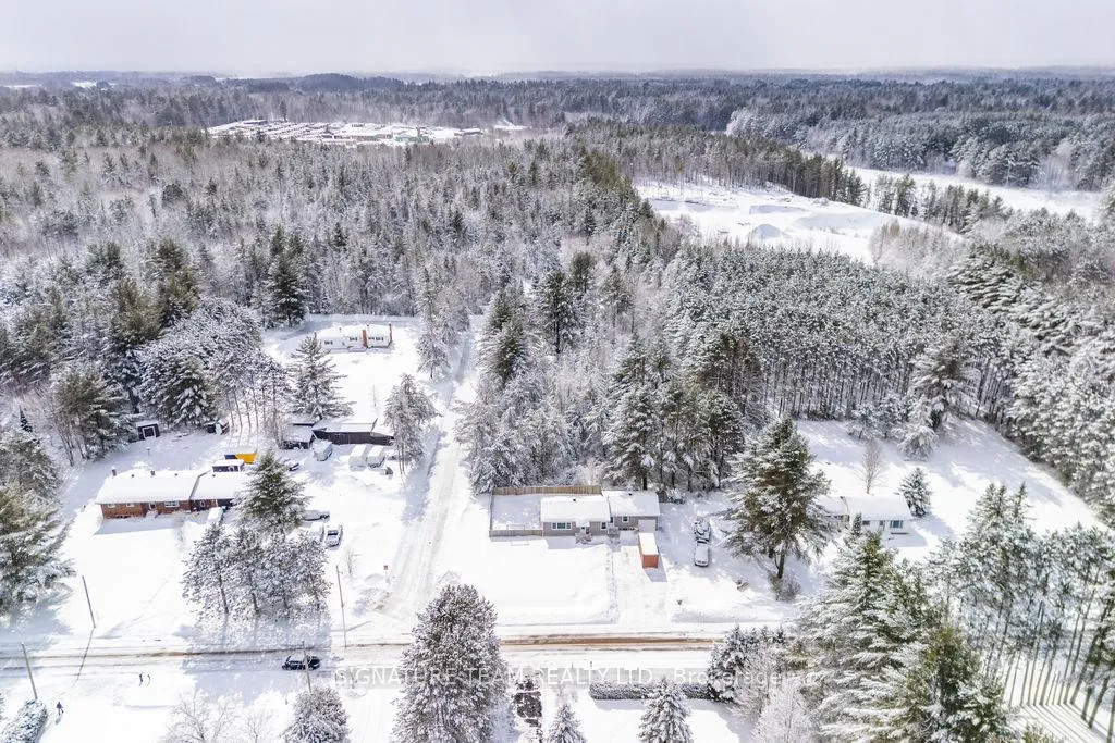 Photo 10 of 607 Airport Road, Petawawa — HOMEH
